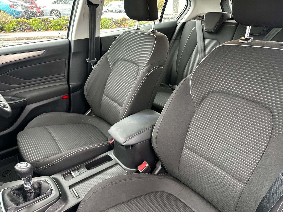 Used Ford Focus 2023 for sale - 76328117: Photo 13