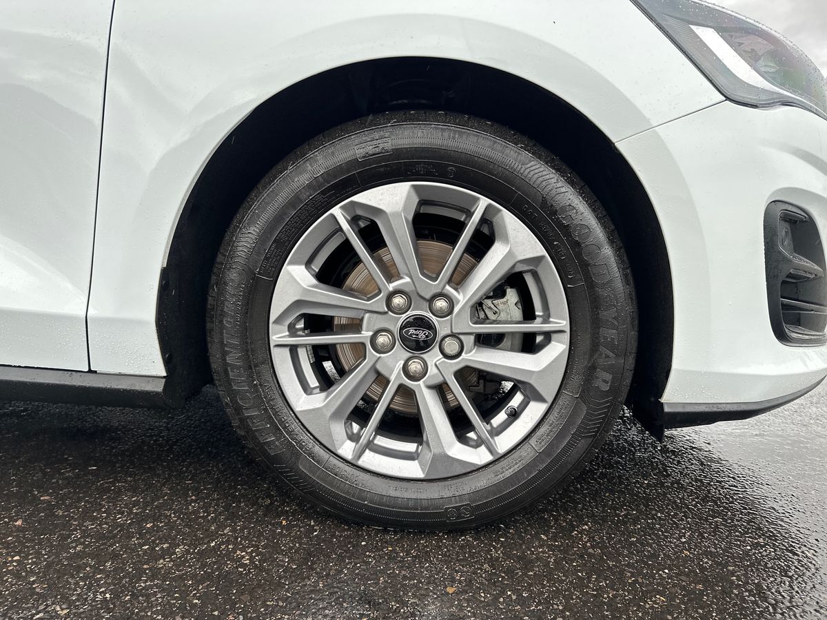 Used Ford Focus 2023 for sale - 76328117: Photo 9