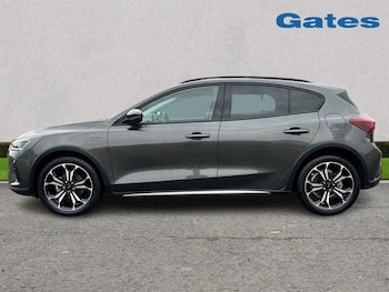 Used Ford Focus 2025 for sale - 78912704: Photo