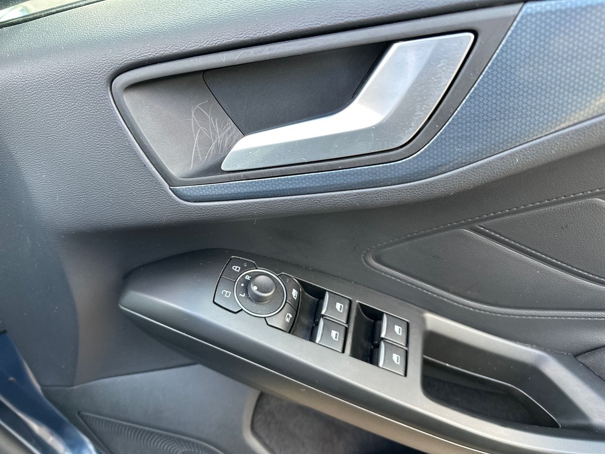 Used Ford Focus 2022 for sale - 76390110: Photo 25