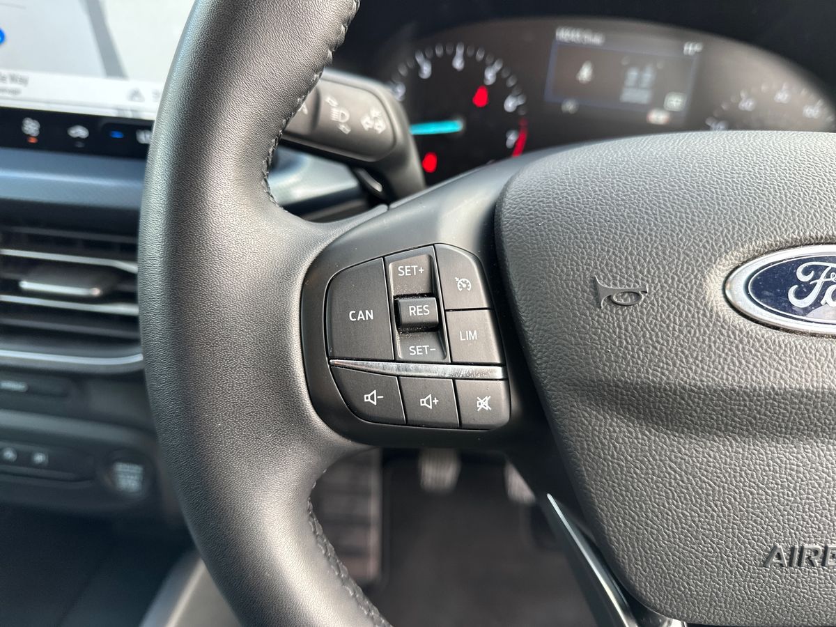 Used Ford Focus 2022 for sale - 76390110: Photo 26