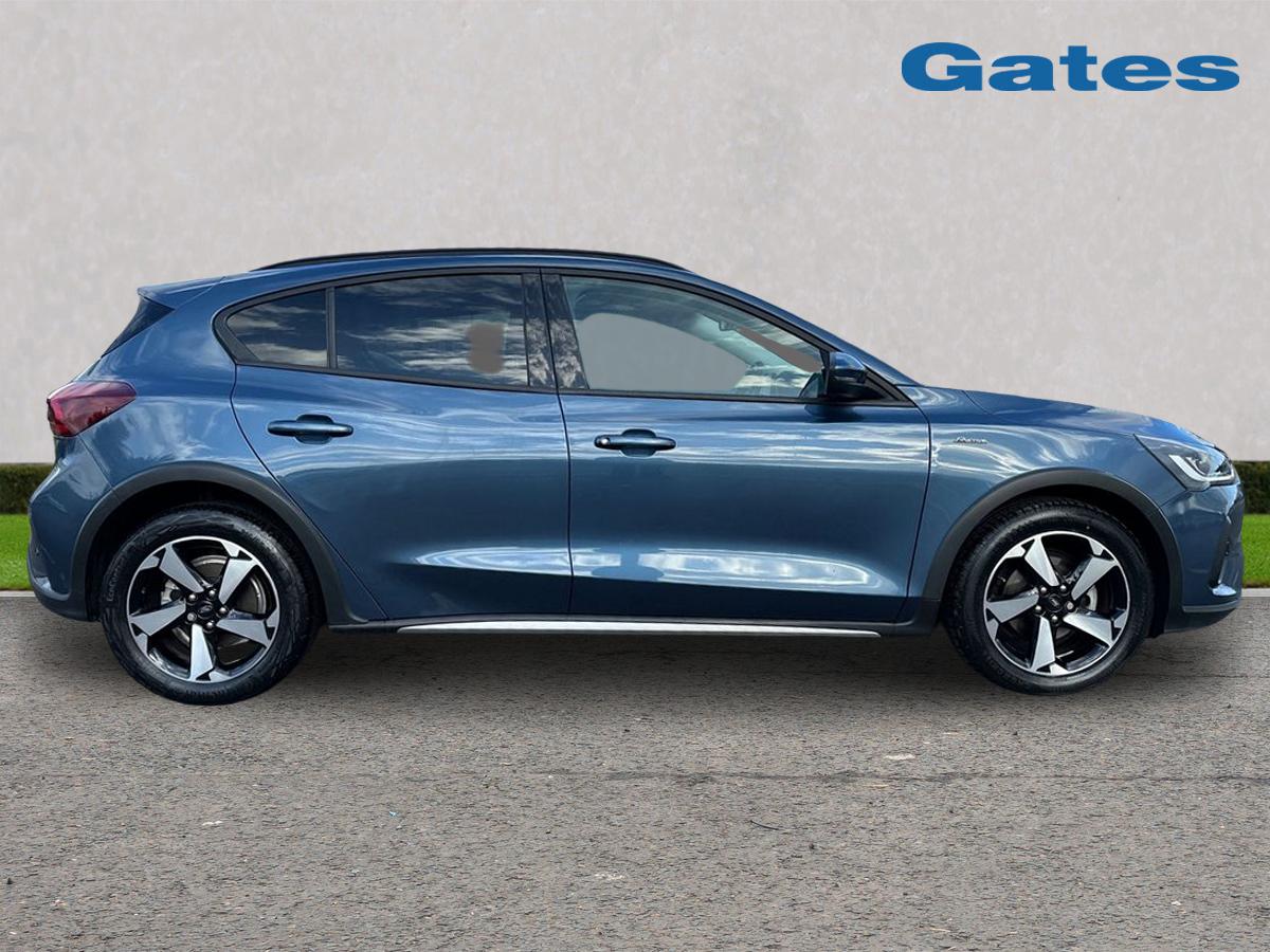 Used Ford Focus 2022 for sale - 76390110: Photo 8