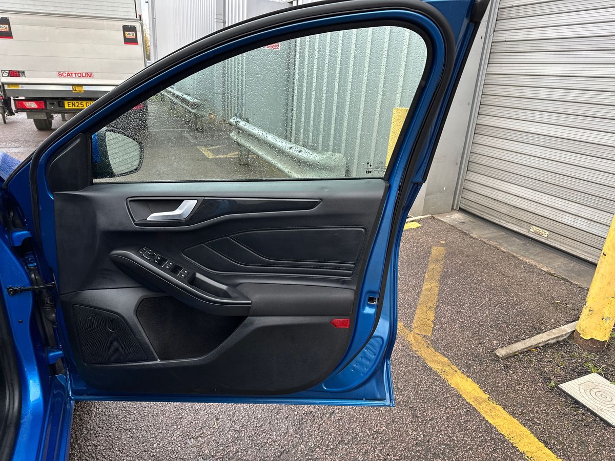 Used Ford Focus 2022 for sale - 77186167: Photo 35