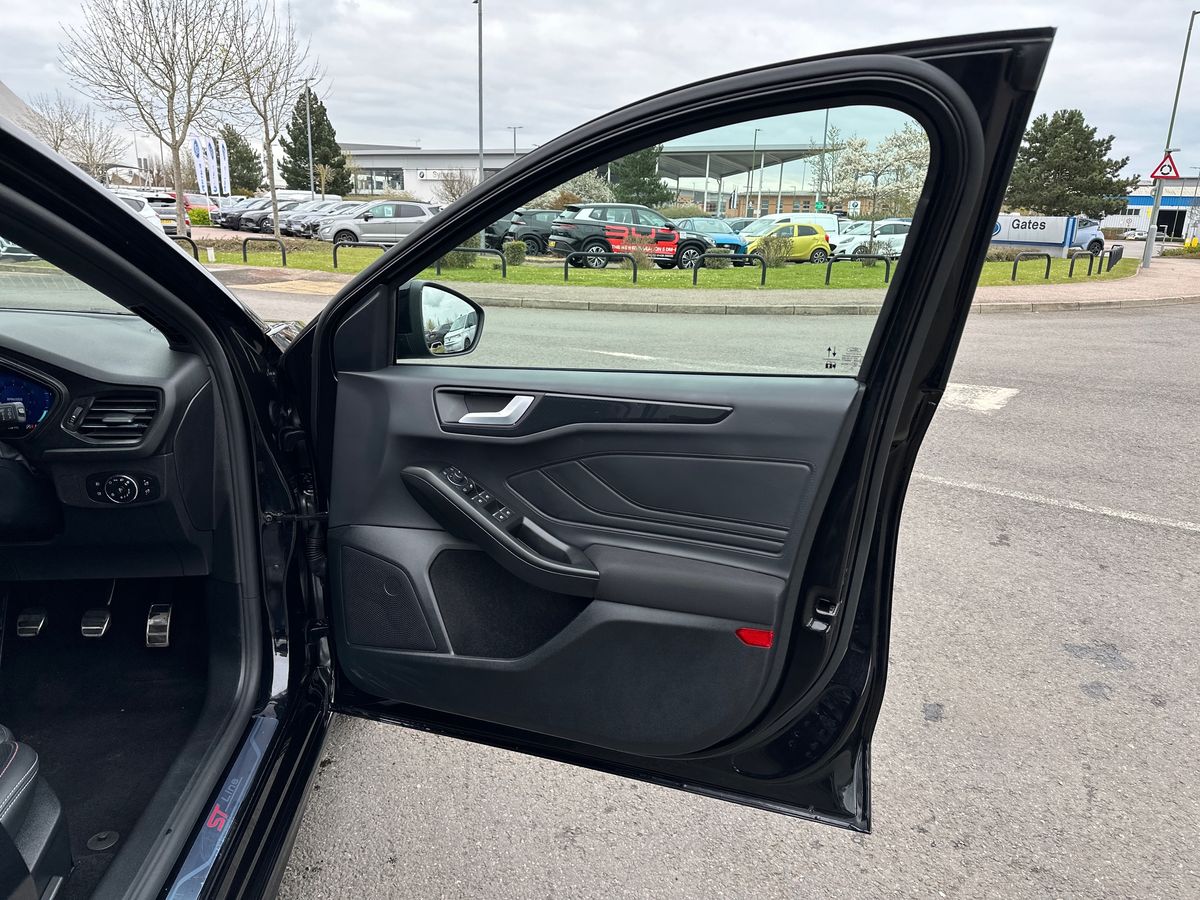 Used Ford Focus 2024 for sale - 78172592: Photo 35