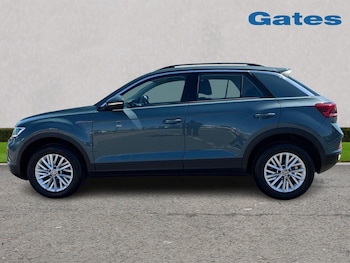 Used Volkswagen T-Roc 2023 for sale - 78474322: Photo