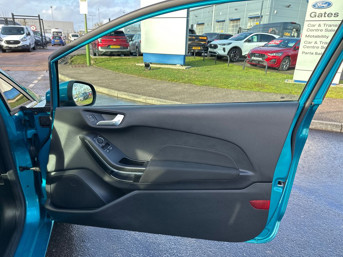 Used Ford Fiesta 2018 for sale - 77457809: Photo 35