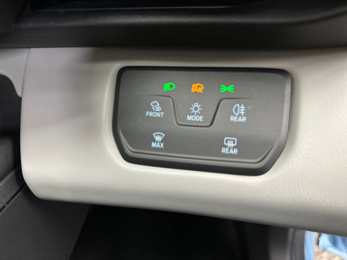 Used Ford Explorer 2024 for sale - 77205571: Photo 23