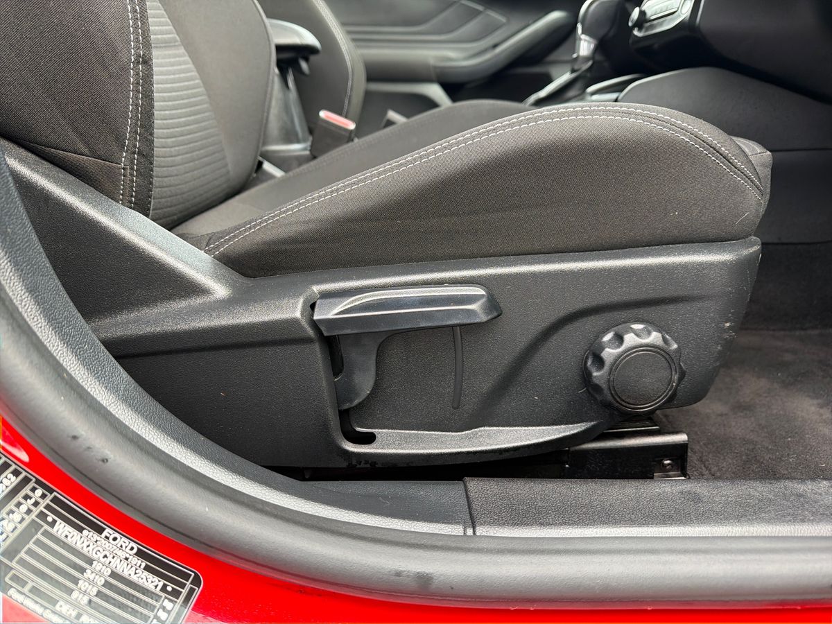 Used Ford Focus 2023 for sale - 77388940: Photo 30