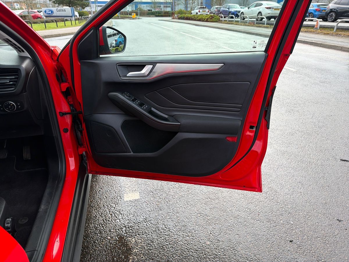 Used Ford Focus 2023 for sale - 77388940: Photo 35