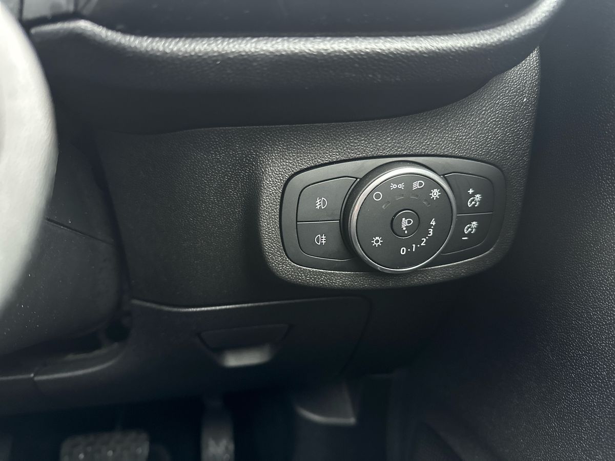 Used Ford Fiesta 2018 for sale - 76894858: Photo 23