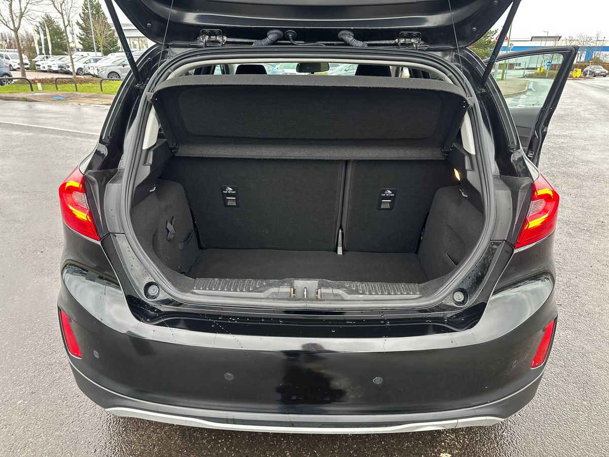 Used Ford Fiesta 2018 for sale - 76894858: Photo 34