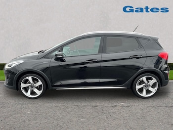 Used Ford Fiesta 2018 for sale - 76894858: Photo