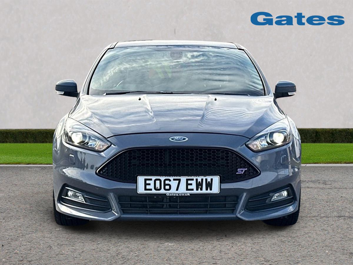Used Ford Focus 2017 for sale - 76140181: Photo 2