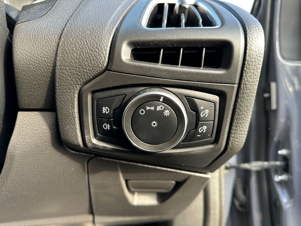 Used Ford Focus 2017 for sale - 76140181: Photo 23