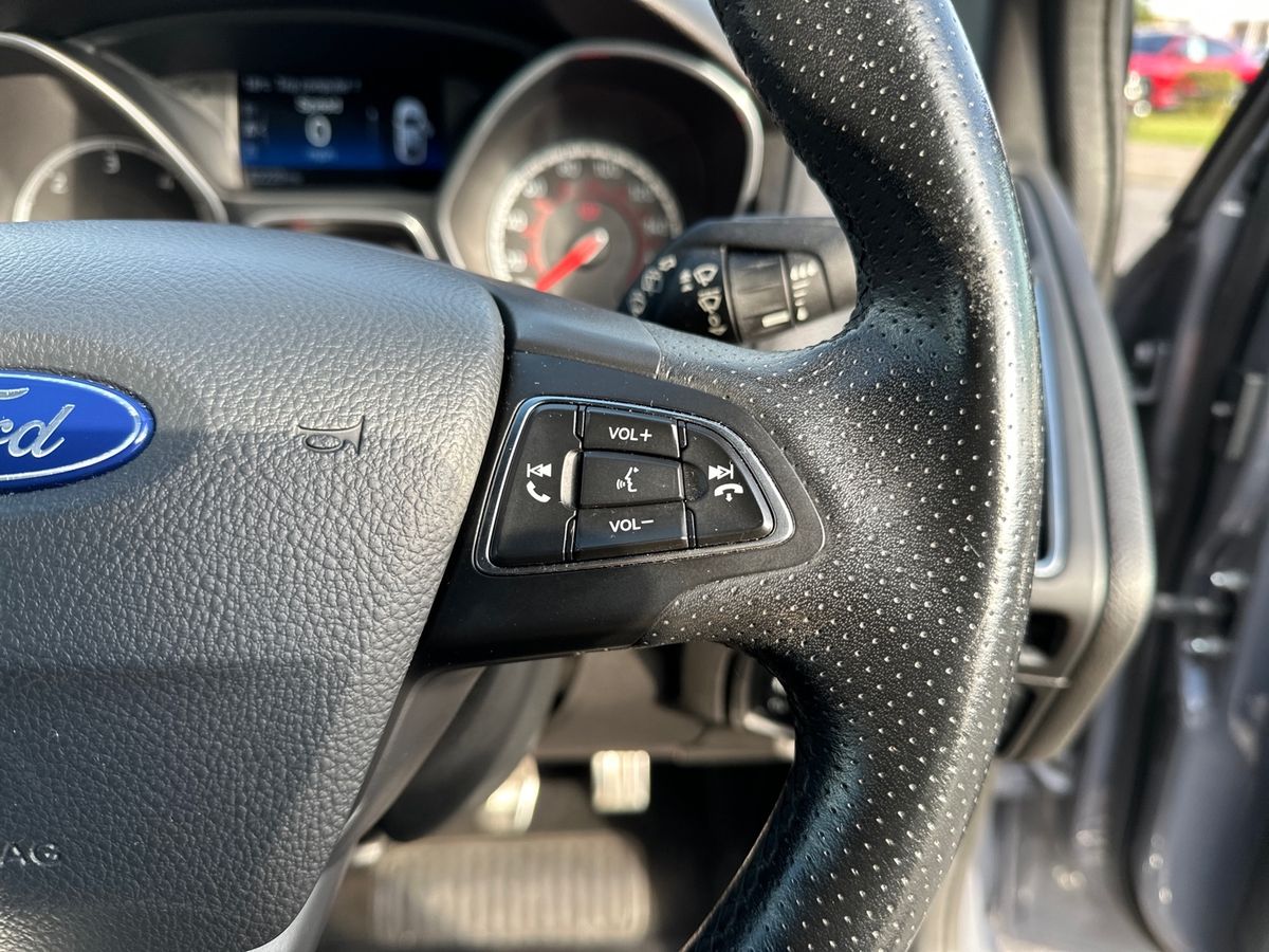 Used Ford Focus 2017 for sale - 76140181: Photo 27