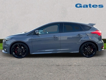 Used Ford Focus 2017 for sale - 76140181: Photo 4