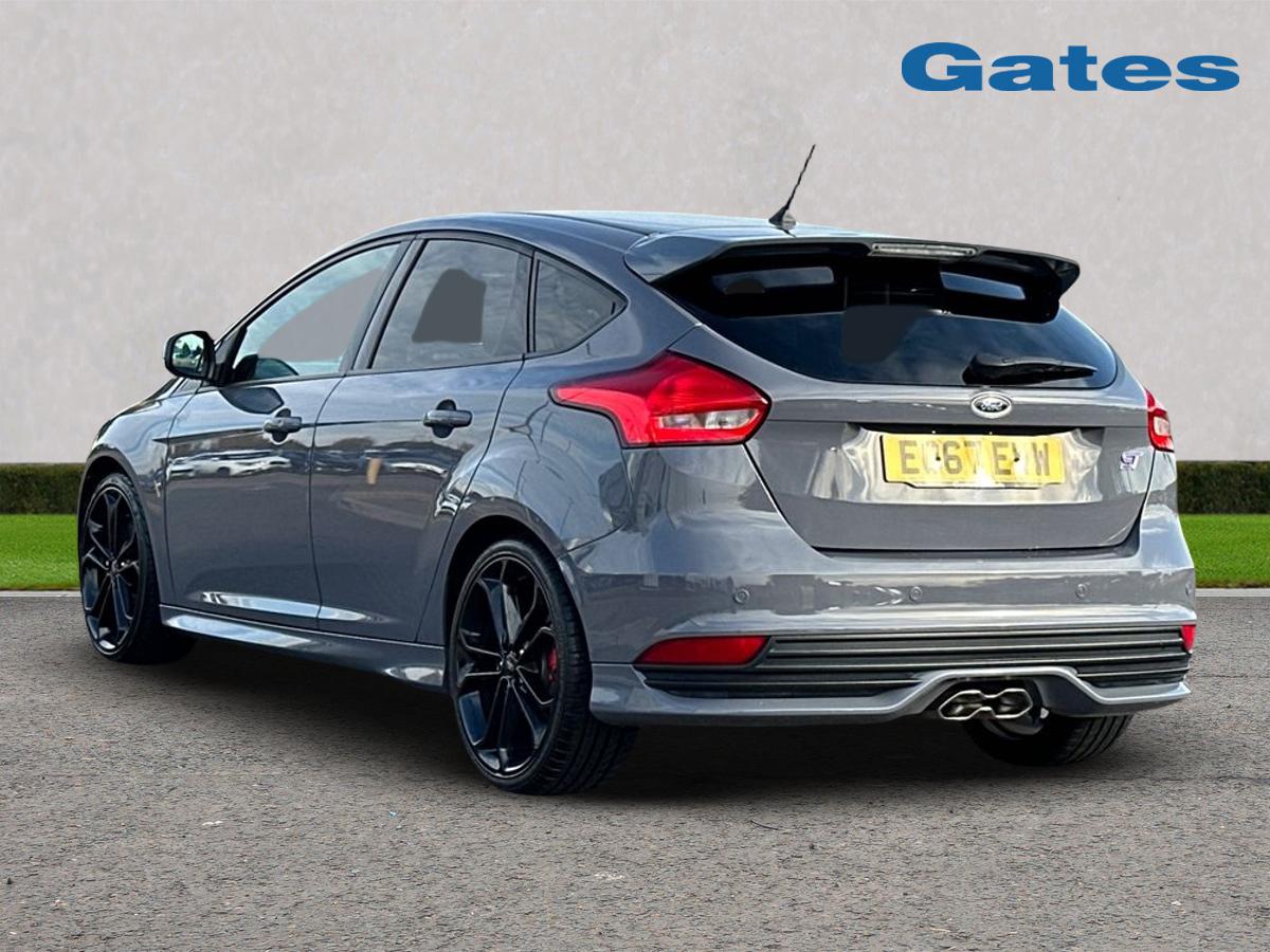 Used Ford Focus 2017 for sale - 76140181: Photo 5