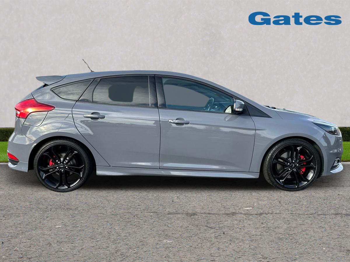Used Ford Focus 2017 for sale - 76140181: Photo 8