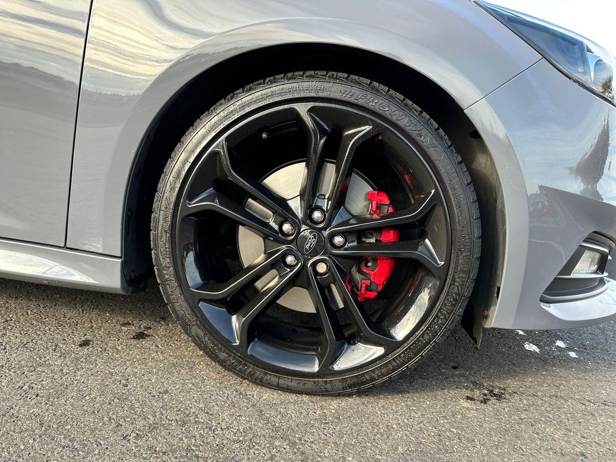 Used Ford Focus 2017 for sale - 76140181: Photo 9