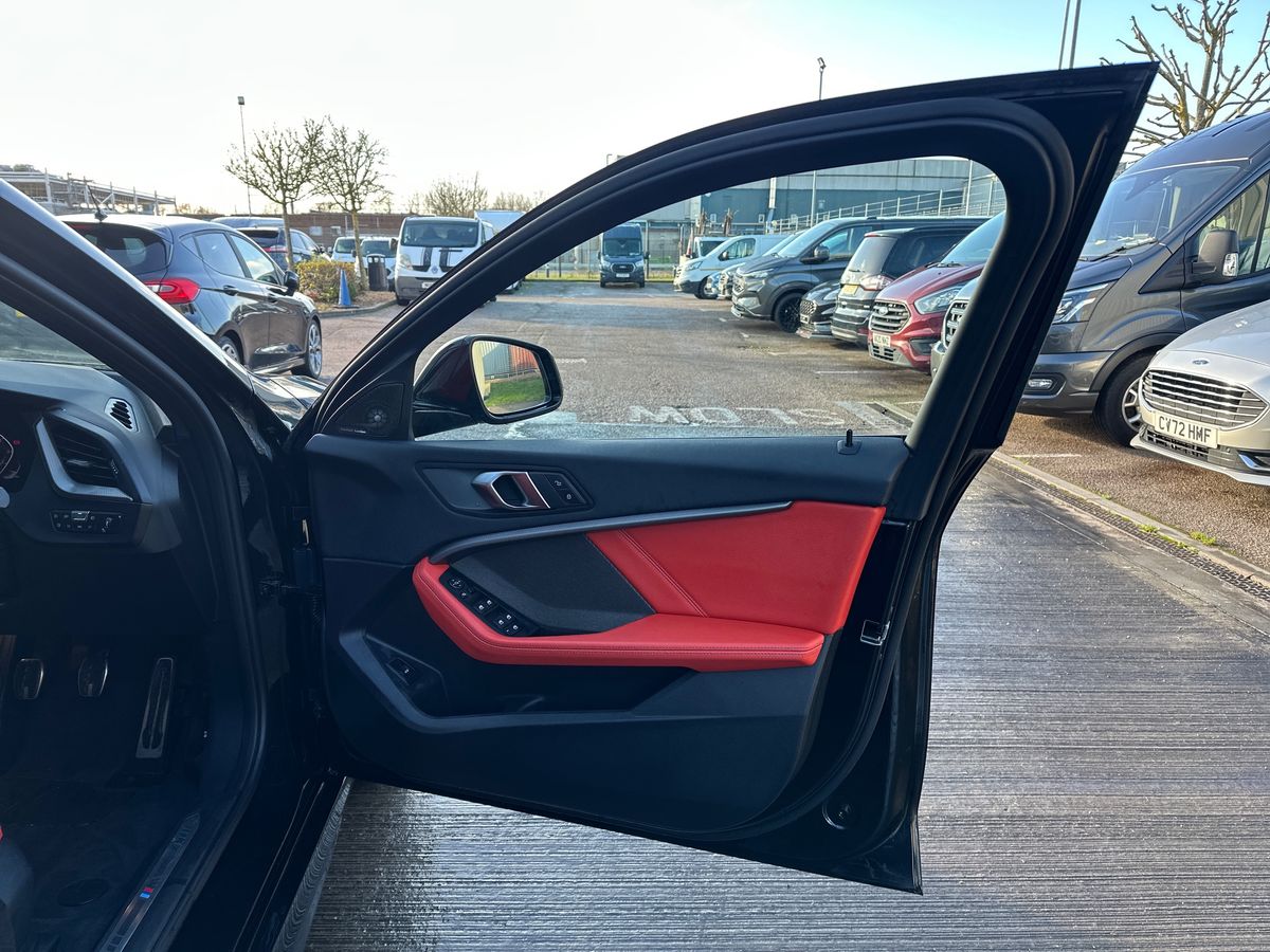 Used BMW 1 Series 2024 for sale - 77018356: Photo 35