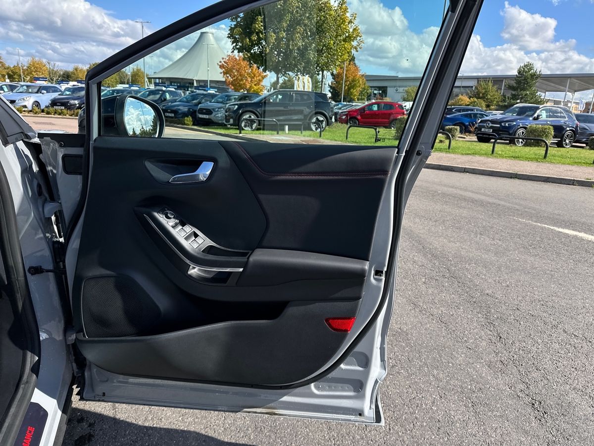 Used Ford Puma 2025 for sale - 76415069: Photo 35