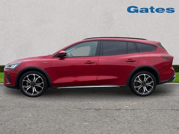 Used Ford Focus 2022 for sale - 77539710: Photo