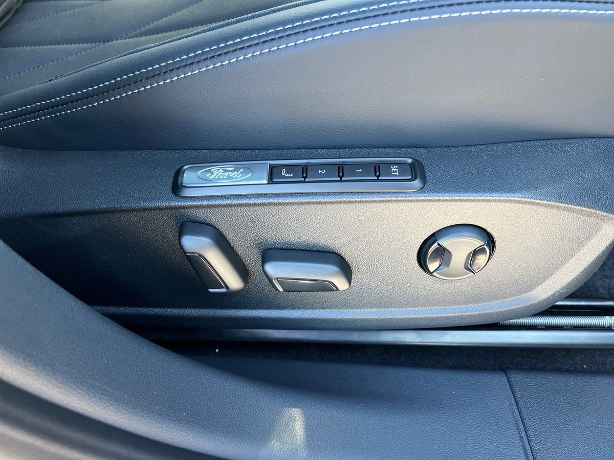 Used Ford Explorer 2025 for sale - 78158659: Photo 30