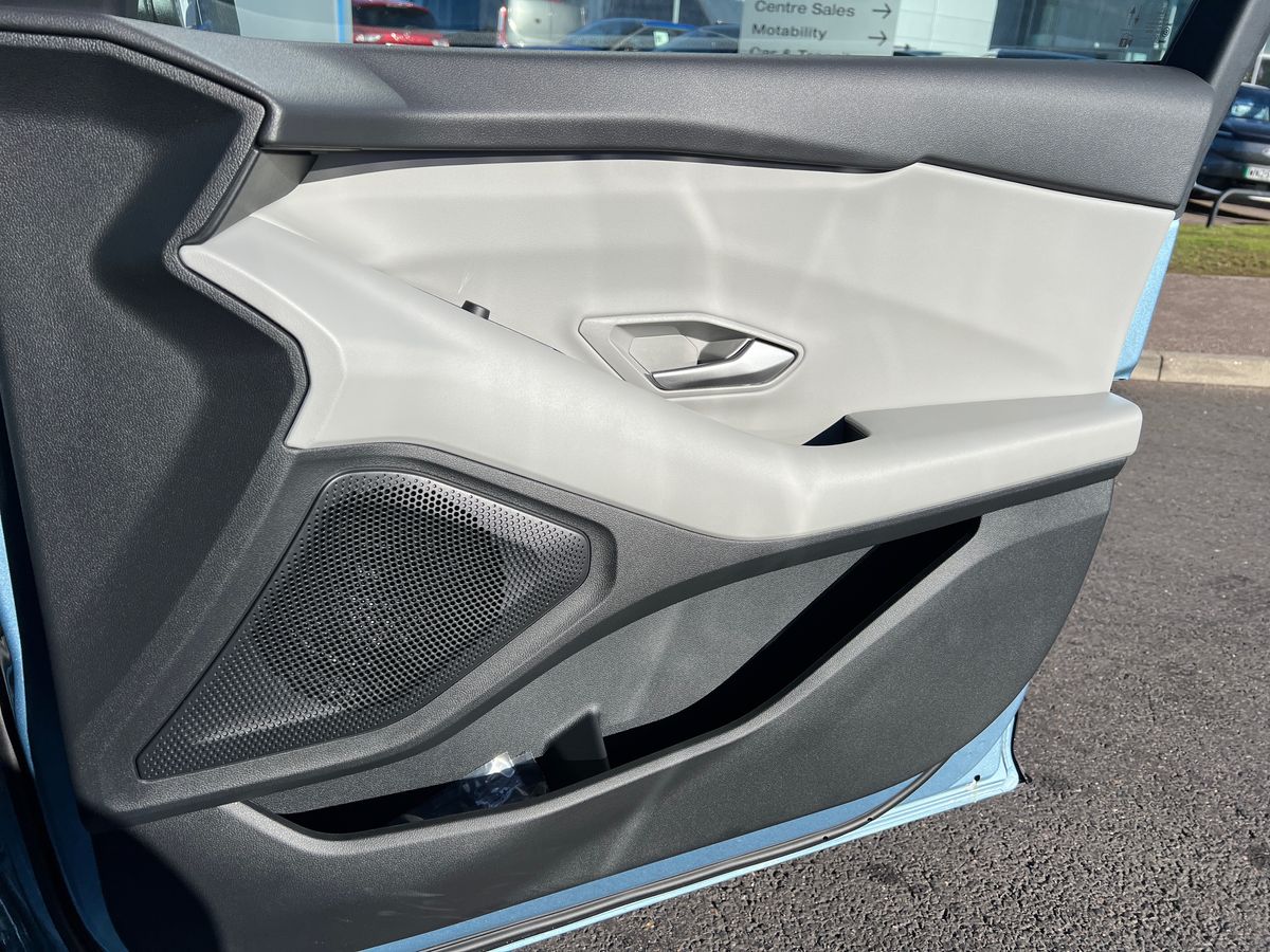 Used Ford Explorer 2025 for sale - 78158659: Photo 35