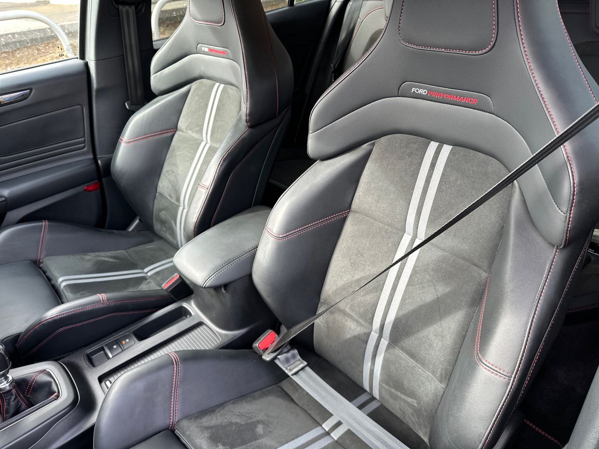 Used Ford Focus 2023 for sale - 76297529: Photo 13