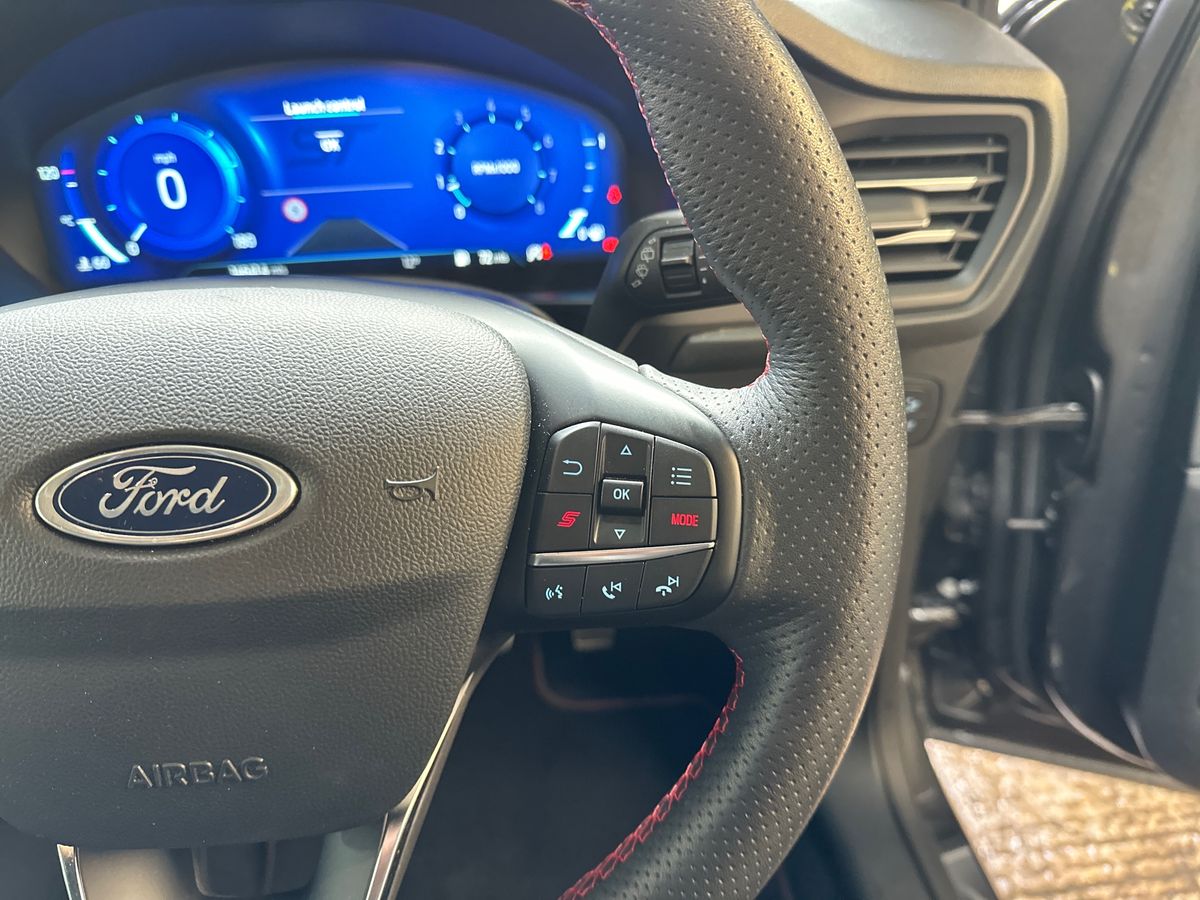 Used Ford Focus 2023 for sale - 76297529: Photo 27