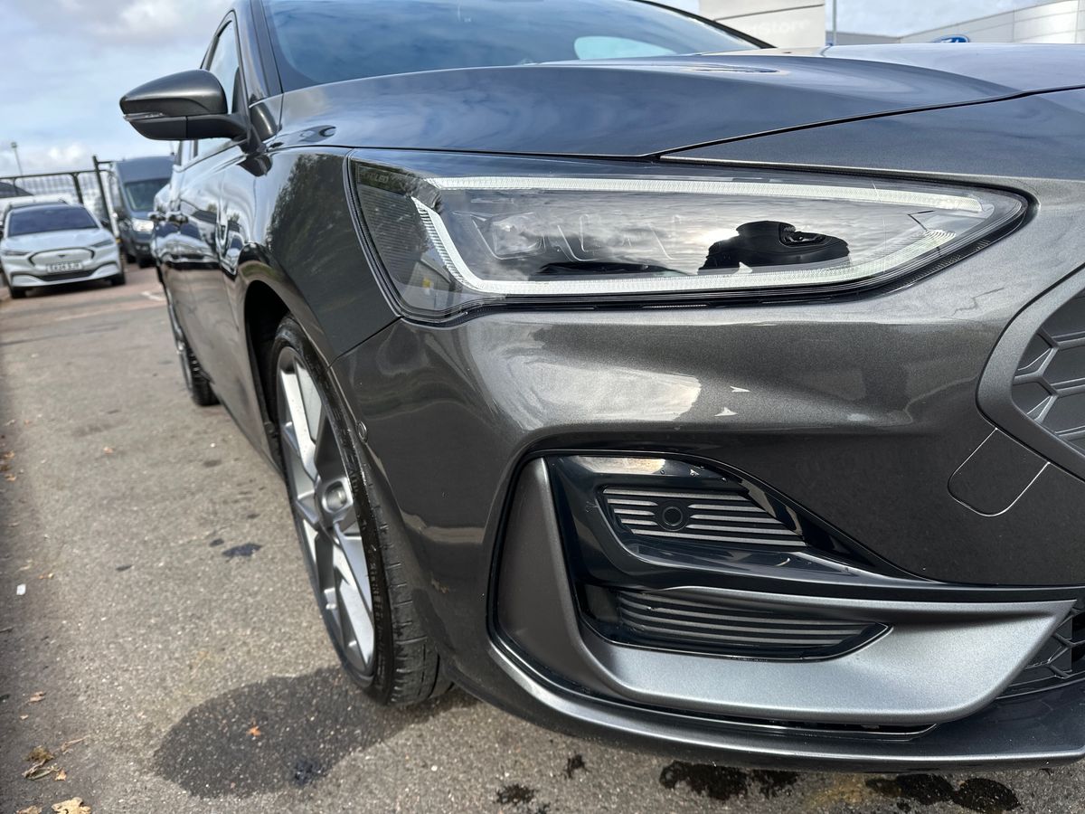 Used Ford Focus 2023 for sale - 76297529: Photo 32