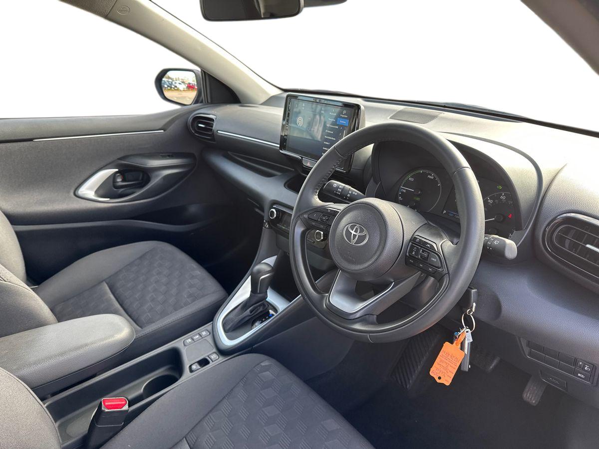 Used Toyota Yaris 2024 for sale - 78036757: Photo 10