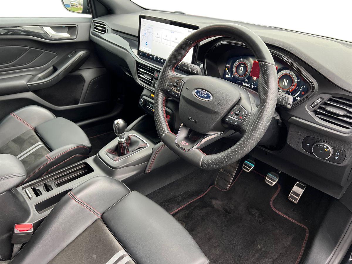 Used Ford Focus 2023 for sale - 76668192: Photo 10