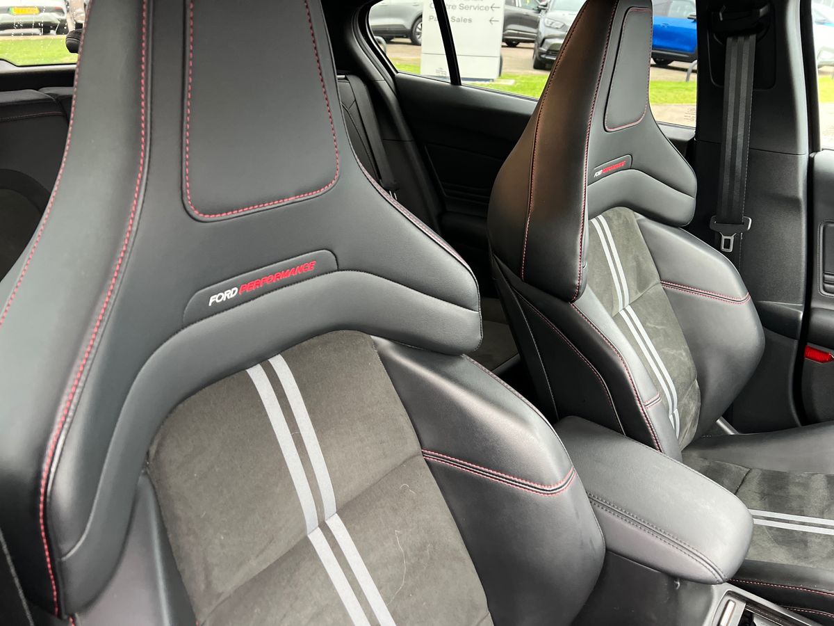 Used Ford Focus 2023 for sale - 76668192: Photo 12