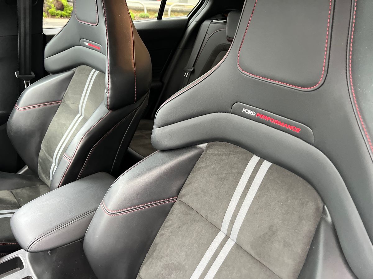 Used Ford Focus 2023 for sale - 76668192: Photo 13