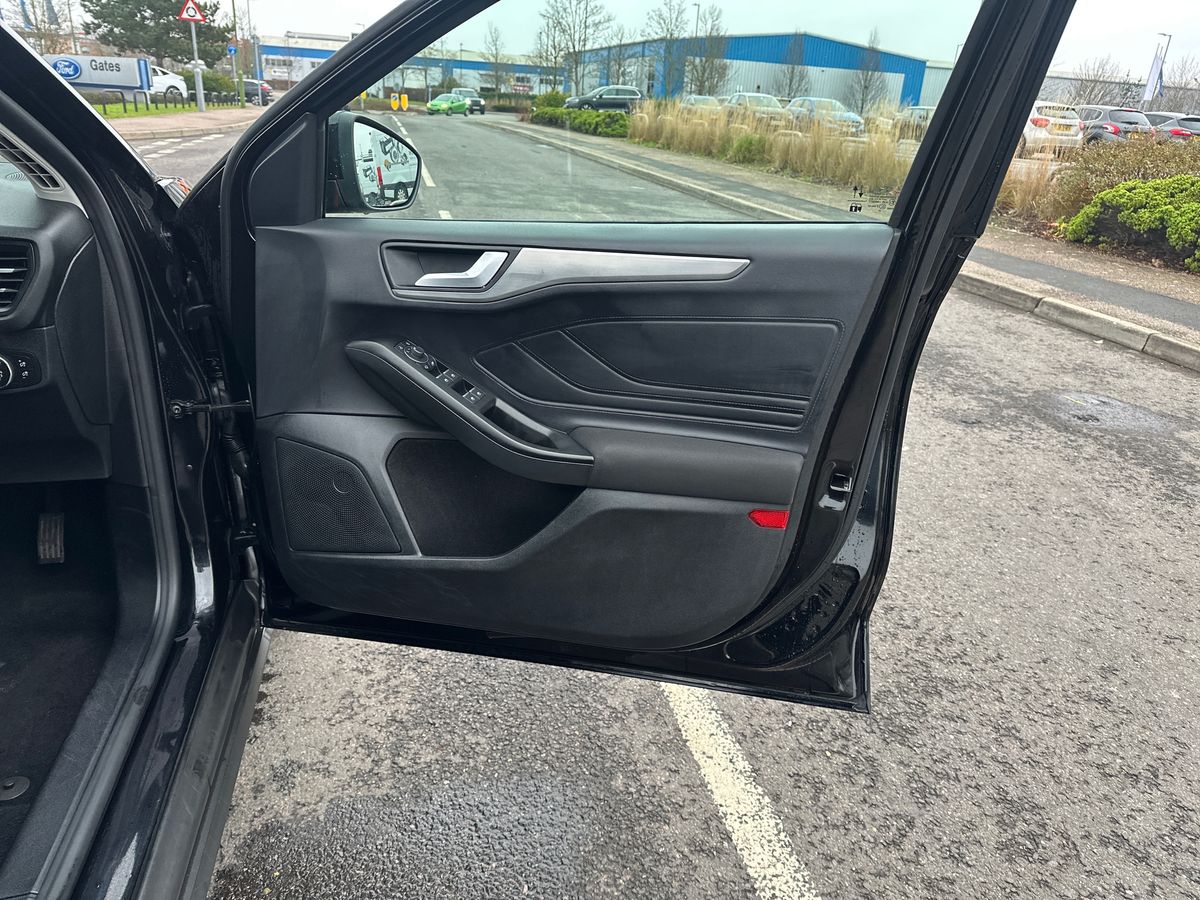 Used Ford Focus 2023 for sale - 77570031: Photo 35