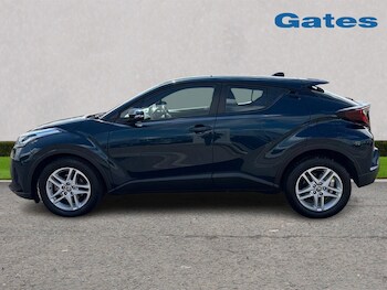Used Toyota C-HR 2023 for sale - 78786080: Photo