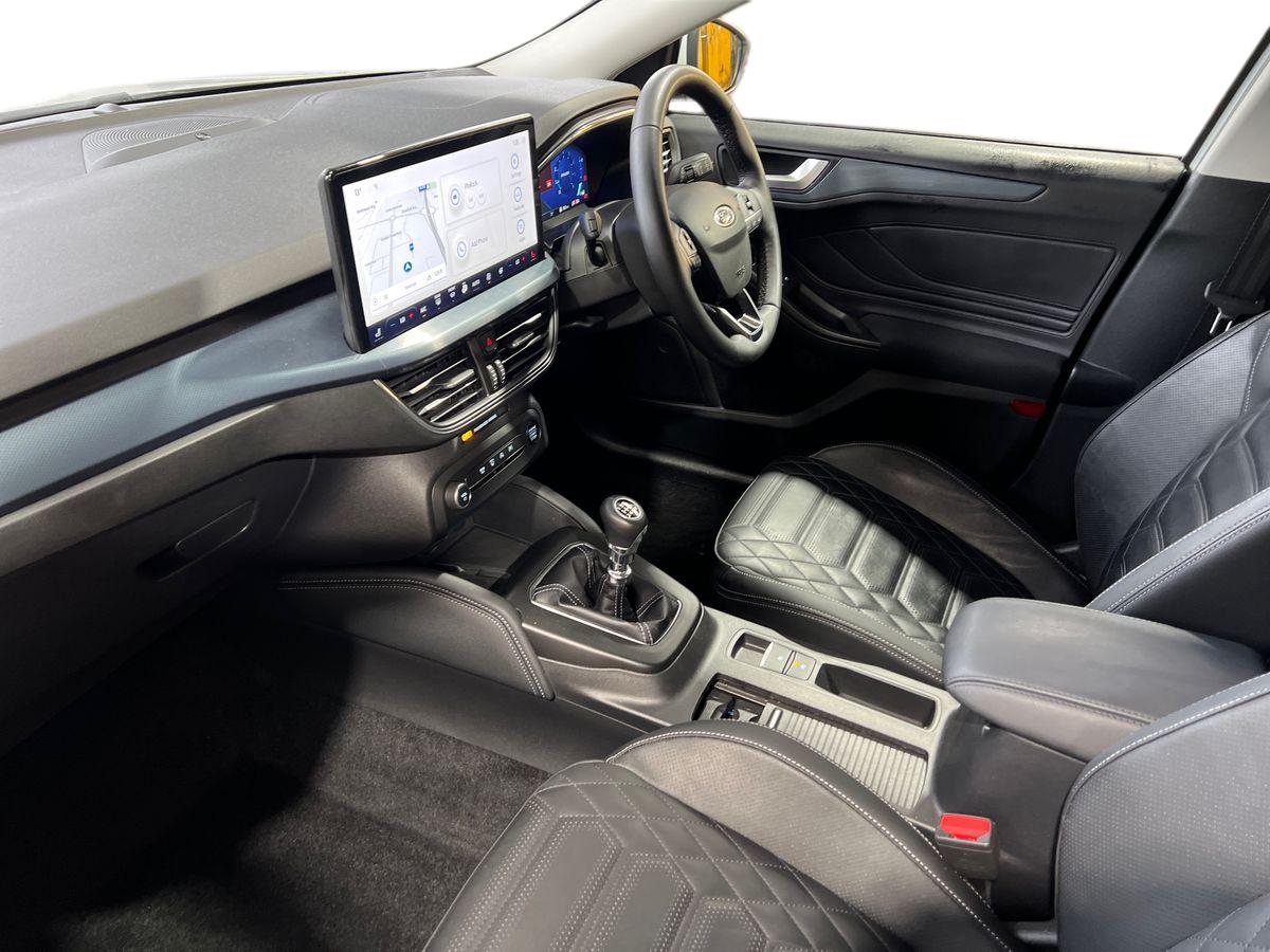 Used Ford Focus 2023 for sale - 76328393: Photo 11