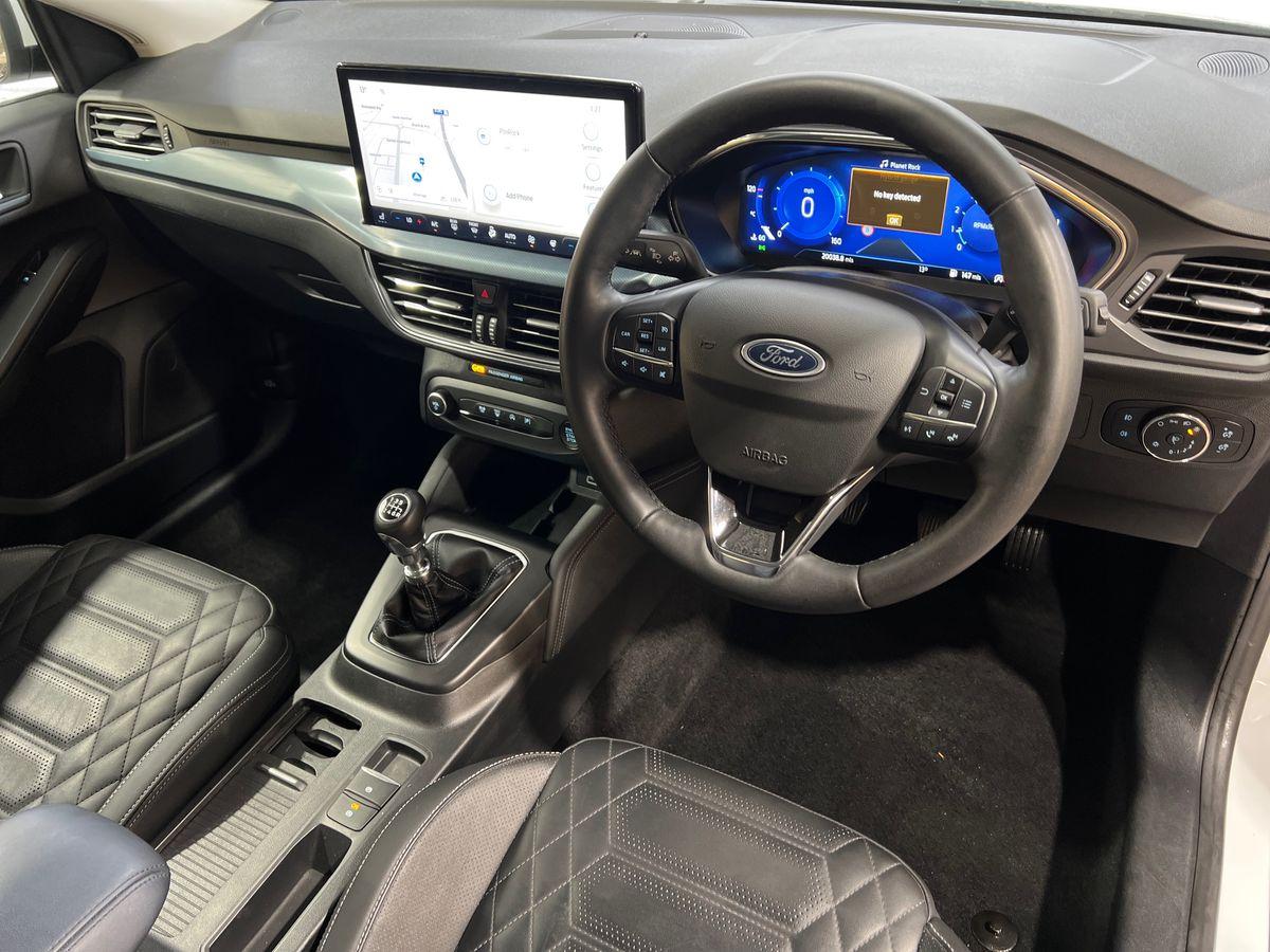 Used Ford Focus 2023 for sale - 76328393: Photo 15