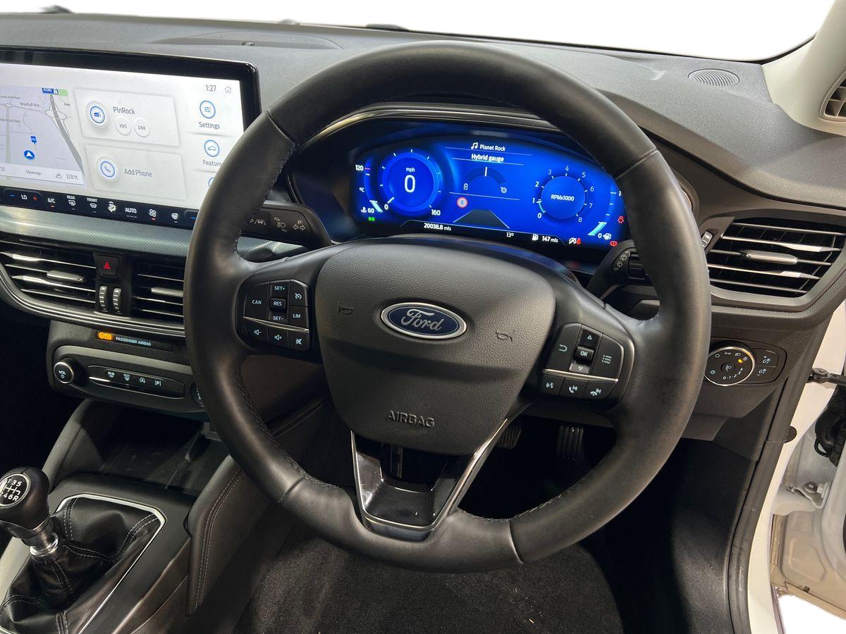 Used Ford Focus 2023 for sale - 76328393: Photo 17