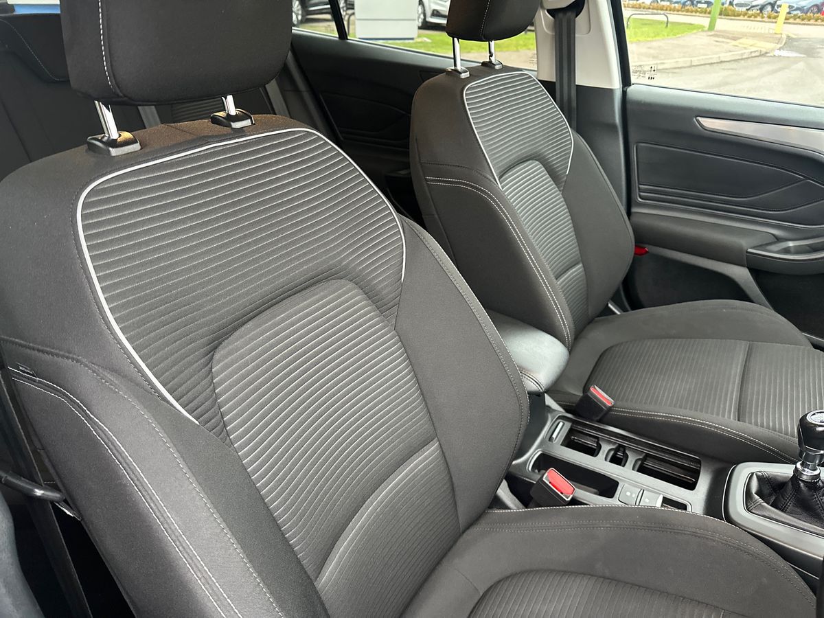 Used Ford Focus 2023 for sale - 77043010: Photo 13