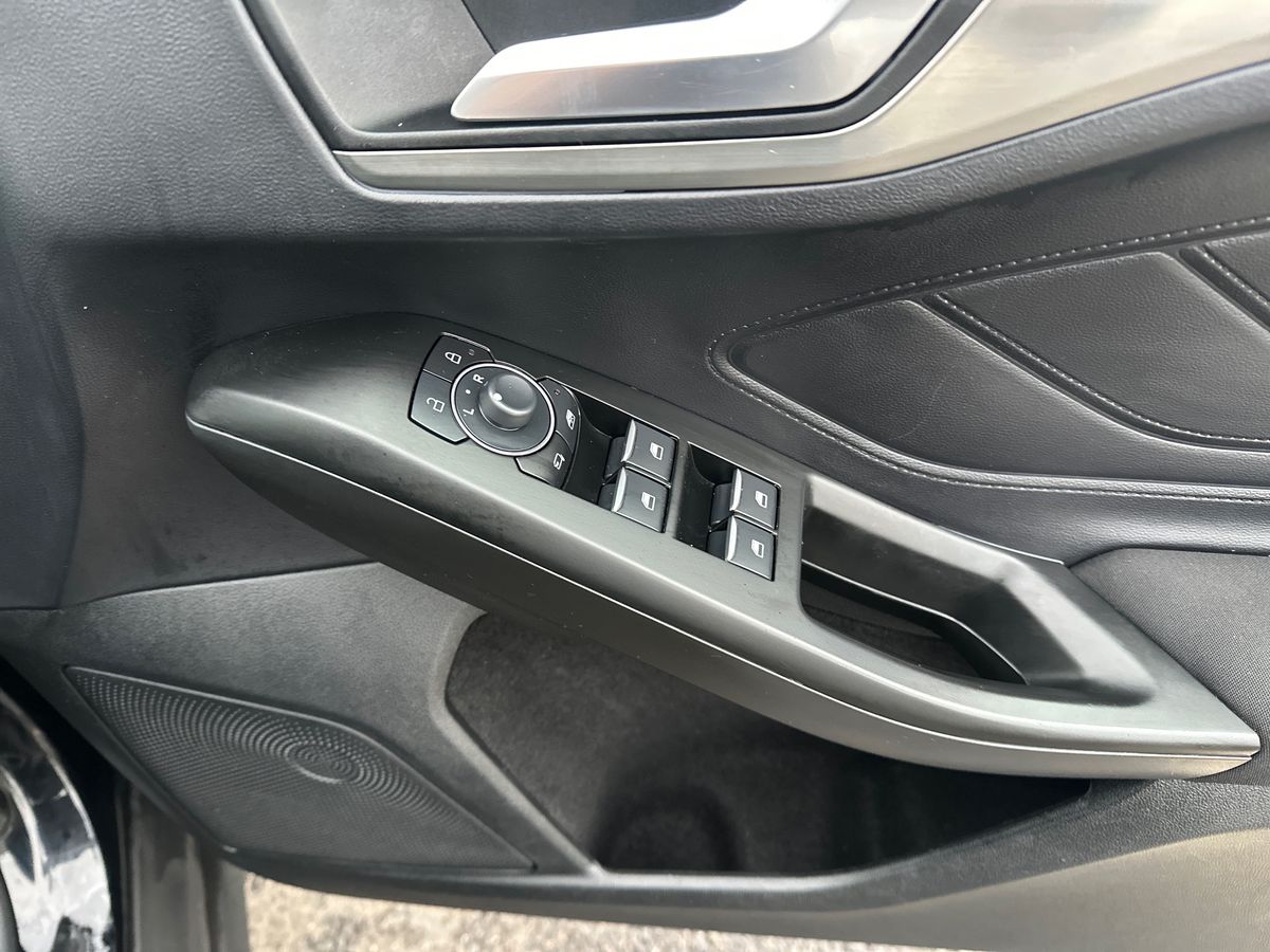 Used Ford Focus 2023 for sale - 77043010: Photo 25