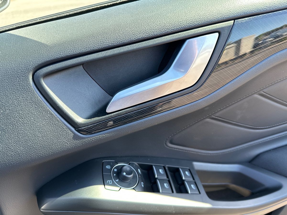 Used Ford Focus 2023 for sale - 76074406: Photo 25