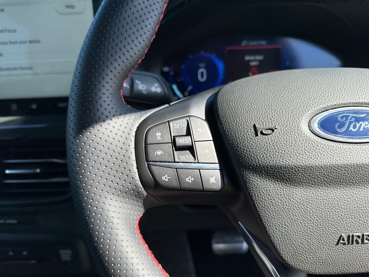 Used Ford Focus 2023 for sale - 76074406: Photo 26