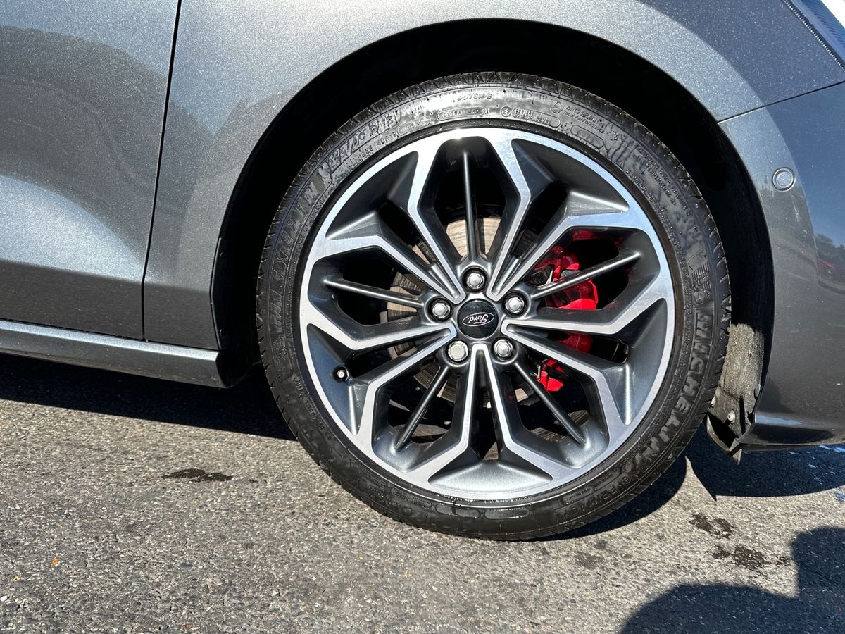 Used Ford Focus 2023 for sale - 76074406: Photo 9