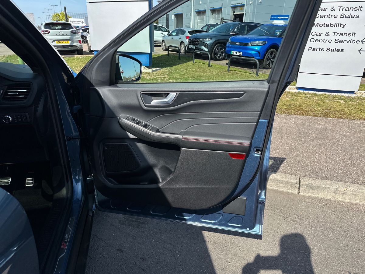 Used Ford Kuga 2023 for sale - 78172573: Photo 35