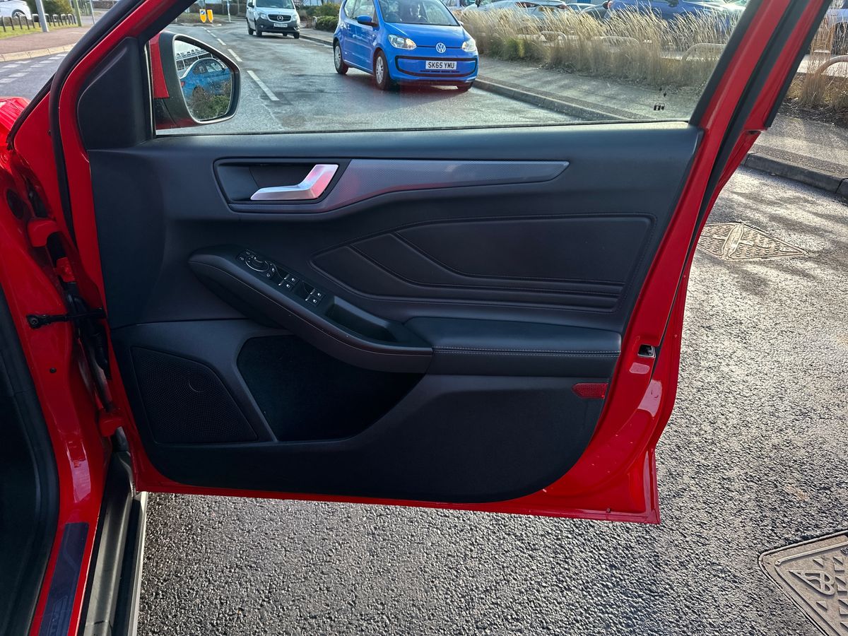 Used Ford Focus 2022 for sale - 77178044: Photo 35