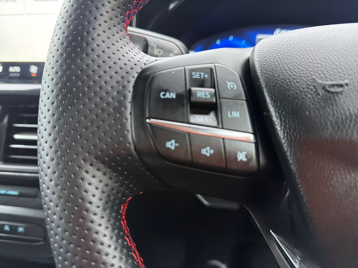 Used Ford Focus 2023 for sale - 77539750: Photo 26