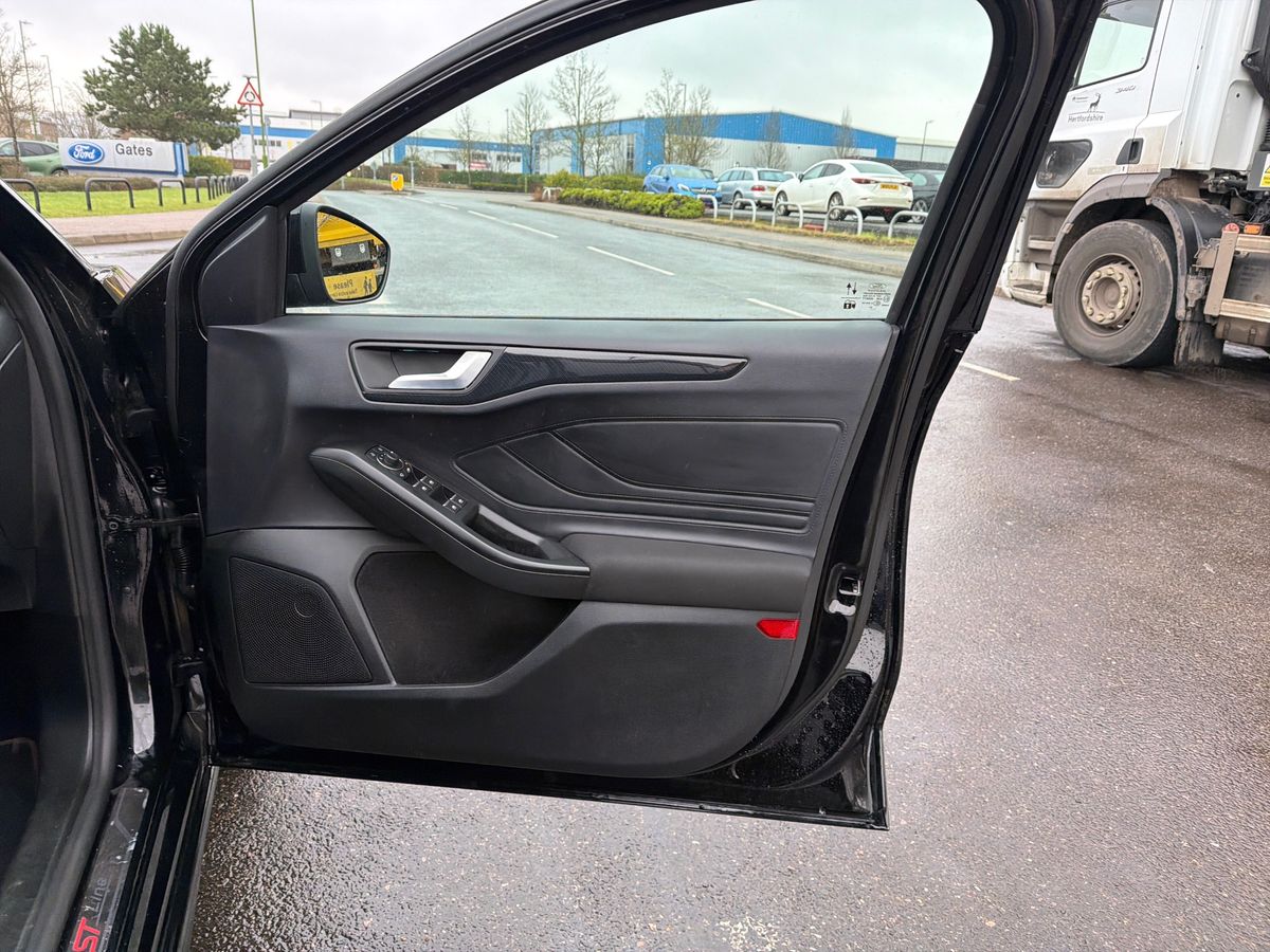 Used Ford Focus 2023 for sale - 77539750: Photo 35