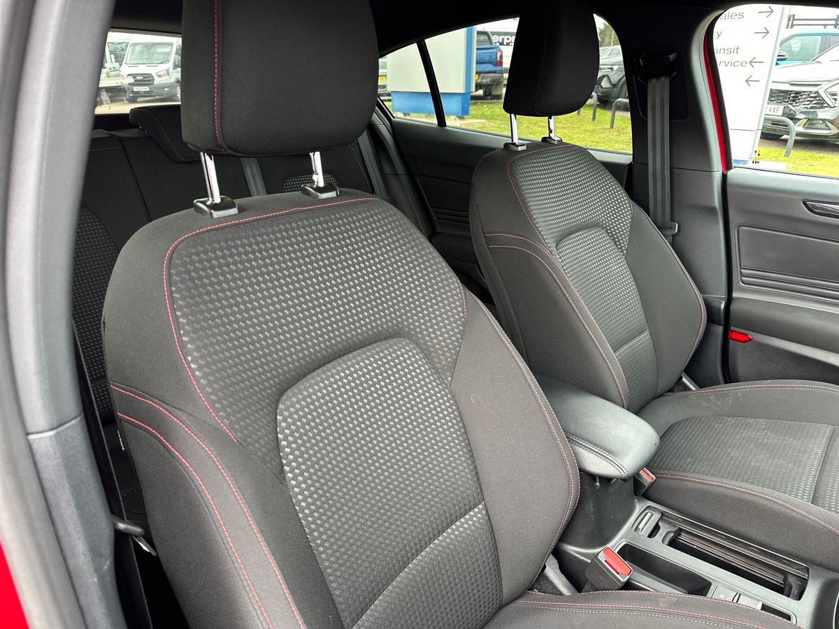 Used Ford Focus 2023 for sale - 78172568: Photo 12